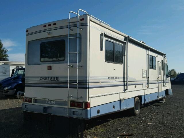 3FCMF53G2MJA03122 - 1992 CRUA MOTORHOME WHITE photo 4