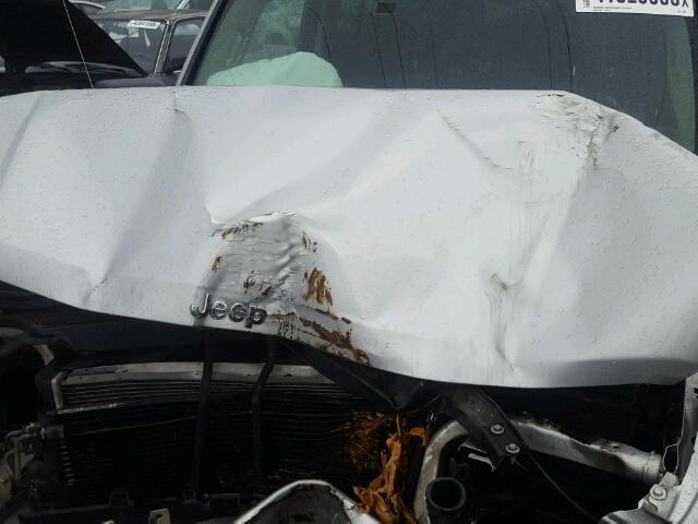 1J8HG58238C124834 - 2008 JEEP COMMANDER SILVER photo 7