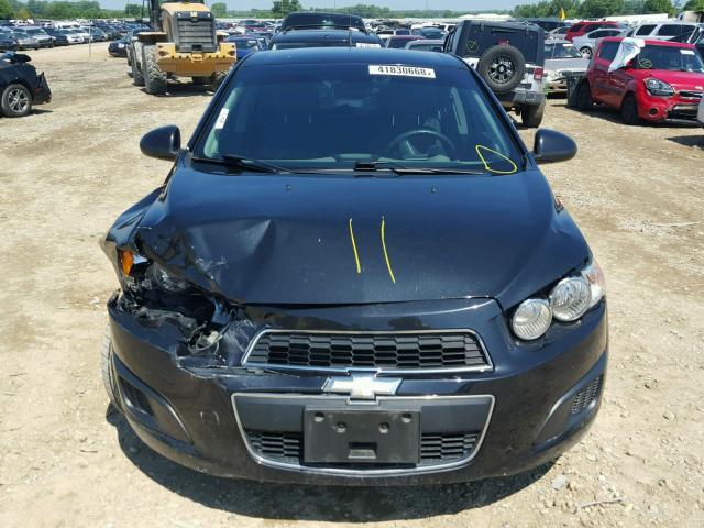 1G1JA5SHXD4255070 - 2013 CHEVROLET SONIC LS 黑色 照片 7