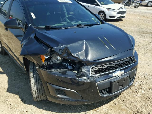 1G1JA5SHXD4255070 - 2013 CHEVROLET SONIC LS 黑色 照片 9
