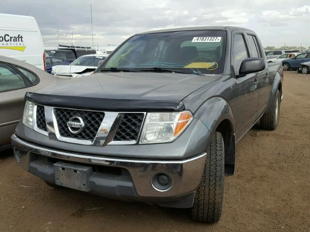 1N6AD09W78C405554 - 2008 NISSAN FRONTIER CHARCOAL photo 2