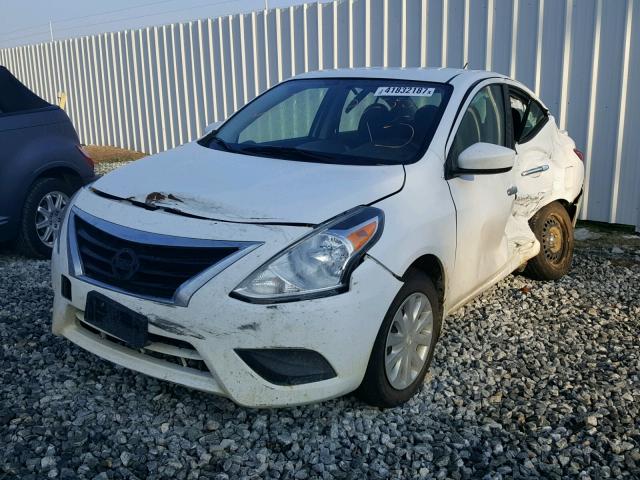 3N1CN7AP7GL839310 - 2016 NISSAN VERSA S WHITE photo 2