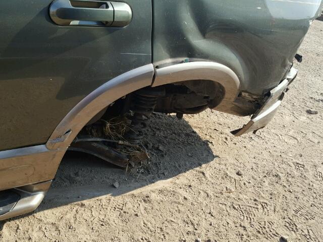 1FMDU74W74ZB14054 - 2004 FORD EXPLORER E GREEN photo 9