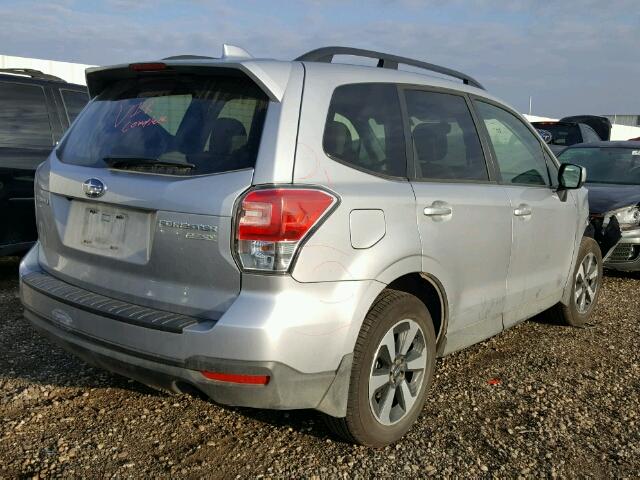 JF2SJAEC4HH457679 - 2017 SUBARU FORESTER 2 SILVER photo 4