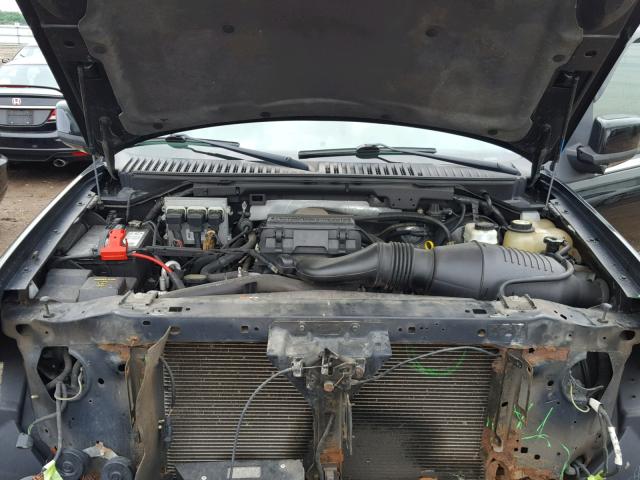 5LMFU28596LJ21040 - 2006 LINCOLN NAVIGATOR Noir photo 7