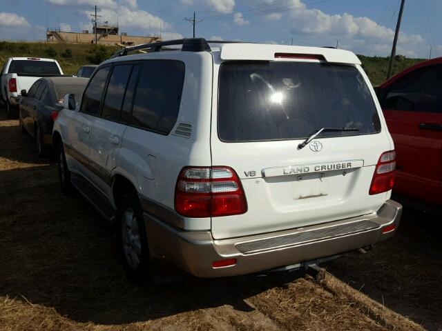 JTEHT05J052075638 - 2005 TOYOTA LAND CRUIS WHITE photo 3