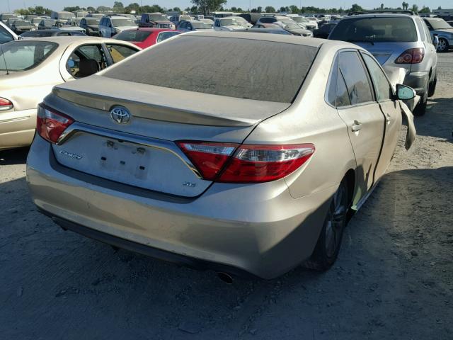 4T1BF1FK3FU498214 - 2015 TOYOTA CAMRY LE ოქროსფერი ფოტო 4