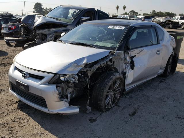 JTKJF5C72B3018986 - 2011 TOYOTA SCION TC 银色 照片 2