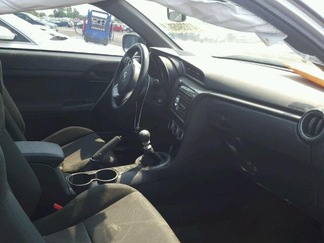 JTKJF5C77B3000967 - 2011 TOYOTA SCION TC 银色 照片 5