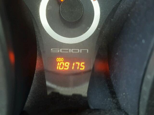 JTKJF5C77B3000967 - 2011 TOYOTA SCION TC 银色 照片 8