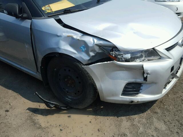 JTKJF5C77B3000967 - 2011 TOYOTA SCION TC 银色 照片 9