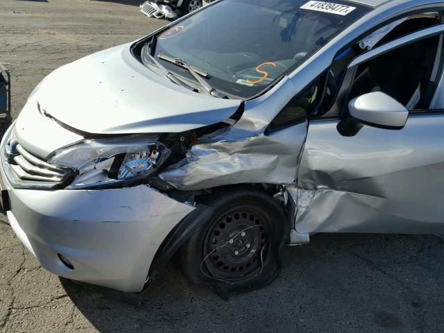 3N1CE2CP4FL424203 - 2015 NISSAN VERSA NOTE SILVER photo 9