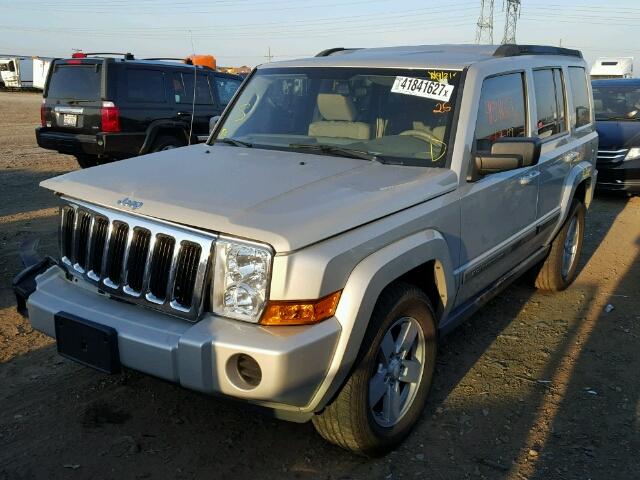 1J8HG48K48C161515 - 2008 JEEP COMMANDER SILVER photo 2