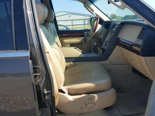 5LMFU27505LJ13876 - 2005 LINCOLN NAVIGATOR 石墨色 照片 5