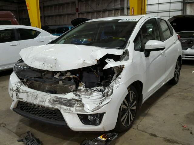 3HGGK5H8XFM764137 - 2015 HONDA FIT WHITE photo 2