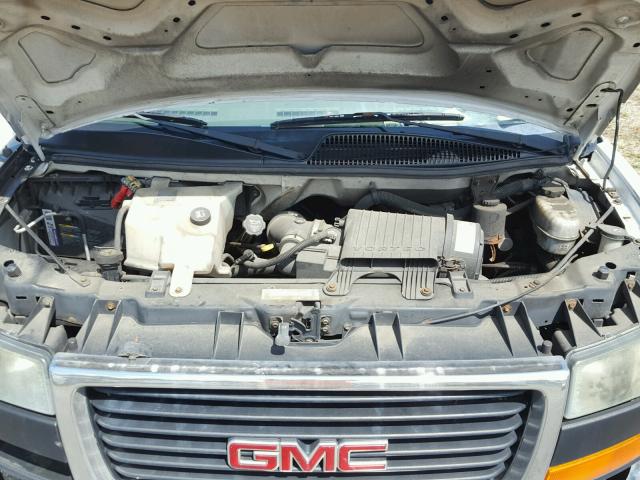 1GDHG31UX51132682 - 2005 GMC SAVANA CUT WHITE photo 7