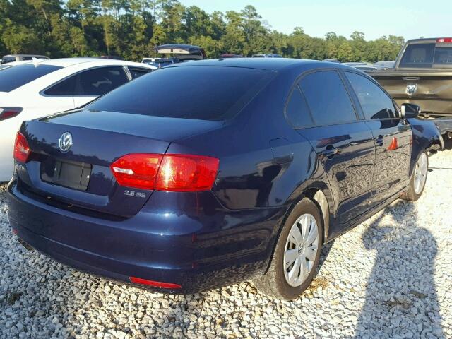 3VWDP7AJXCM358895 - 2012 VOLKSWAGEN JETTA BLUE photo 4