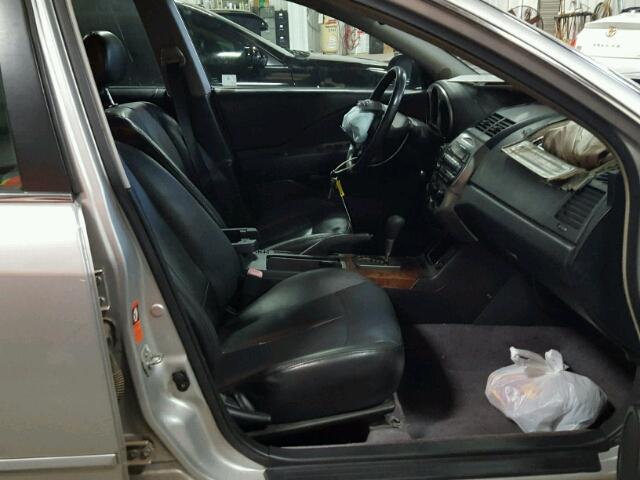 1N4AL11E23C305584 - 2003 NISSAN ALTIMA BAS SILVER photo 5