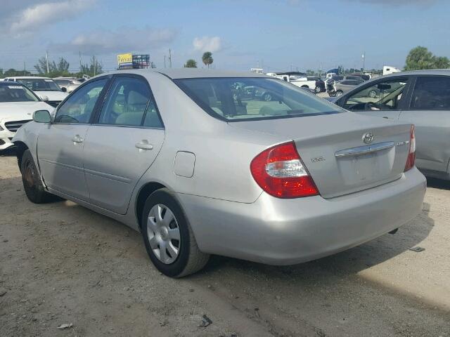 4T1BE32K54U828159 - 2004 TOYOTA CAMRY LE SILVER photo 3