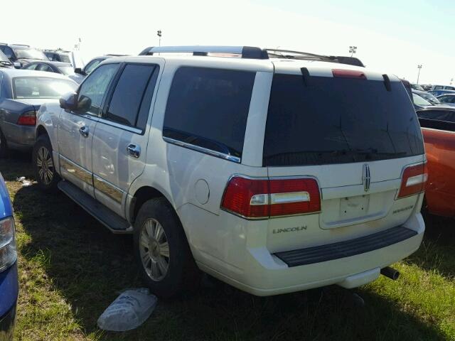 5LMFU27528LJ01152 - 2008 LINCOLN NAVIGATOR WHITE photo 3