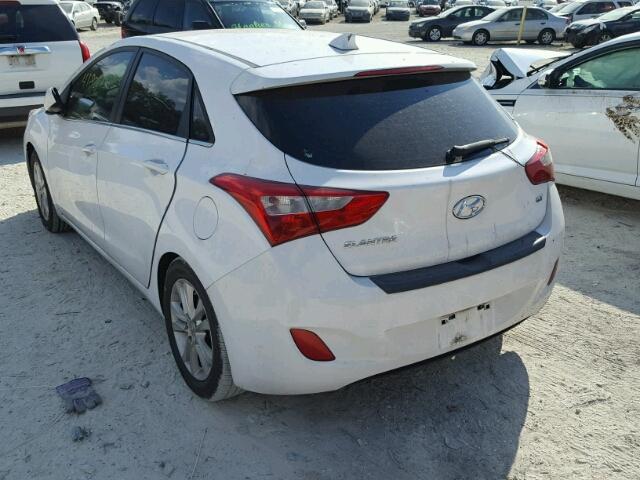 KMHD35LE6DU109716 - 2013 HYUNDAI ELANTRA GT WHITE photo 3