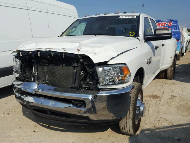 3C63RRGL5JG111770 - 2018 RAM 3500 ST WHITE photo 2