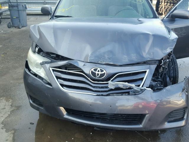 4T4BF3EK1BR091618 - 2011 TOYOTA CAMRY BASE GRAY photo 7