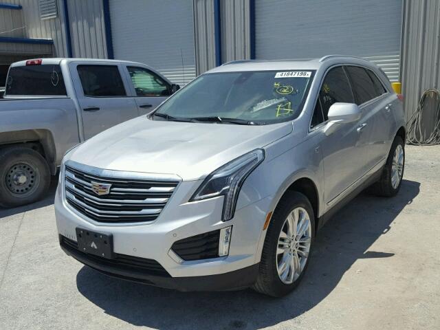 1GYKNCRS9HZ184548 - 2017 CADILLAC XT5 PREMIU SILVER photo 2