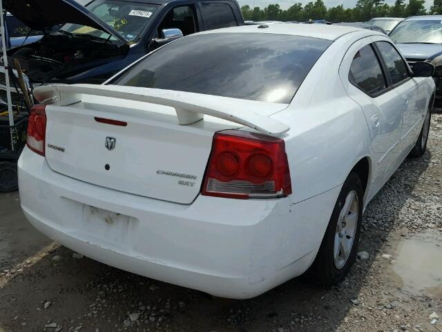 2B3CA3CV3AH257087 - 2010 DODGE CHARGER SX WHITE photo 4