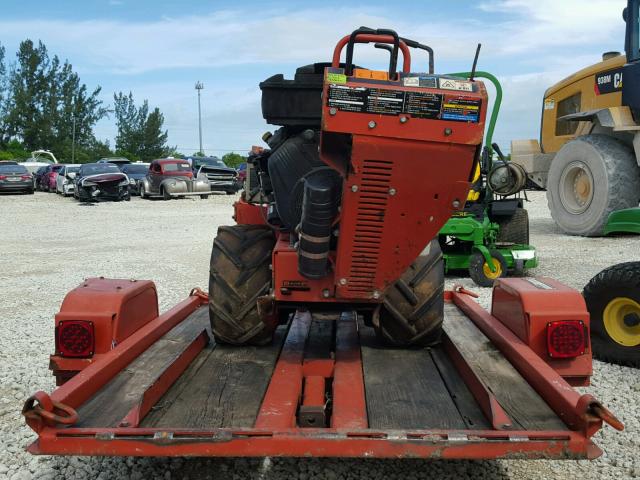 CMWRT12XKB0000836 - 2011 DITCH WITCH TRENCHER BURGUNDY photo 6