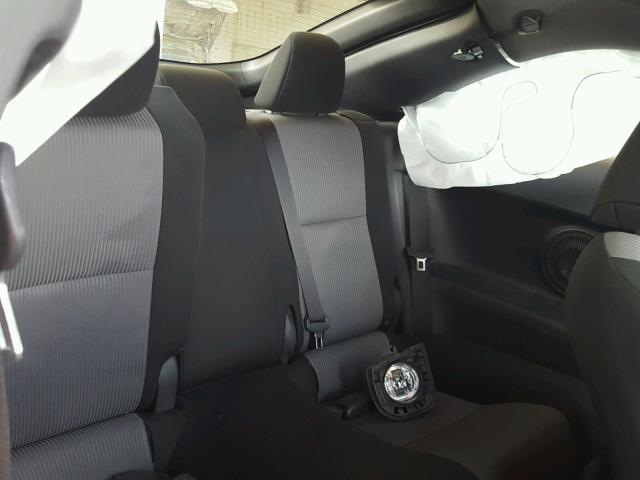 JTKJF5C77F3093611 - 2015 TOYOTA SCION TC 白色 照片 6