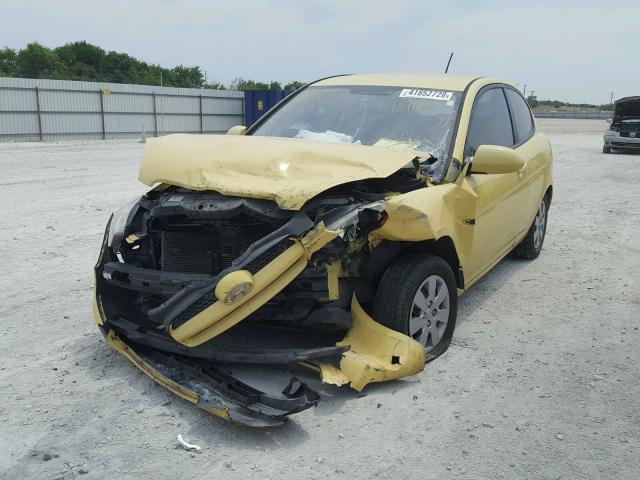 KMHCM36C99U127190 - 2009 HYUNDAI ACCENT GS YELLOW photo 2