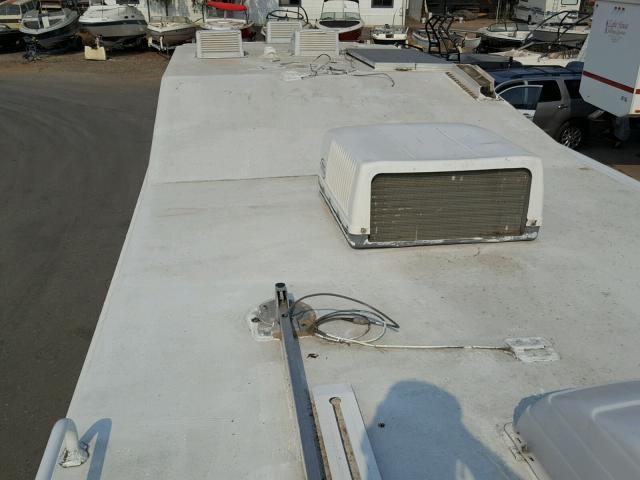 1W53ATR251Y032773 - 2001 APLT TRAILER WHITE photo 9