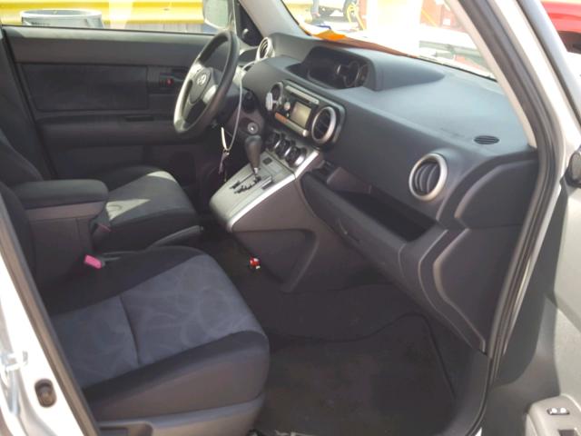 JTLZE4FE1B1123357 - 2011 TOYOTA SCION XB Күміс фото 5