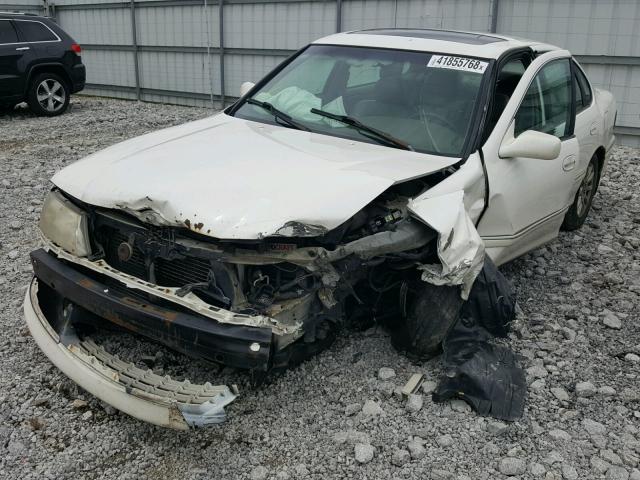 4T1BF18B4XU317622 - 1999 TOYOTA AVALON XL WHITE photo 2