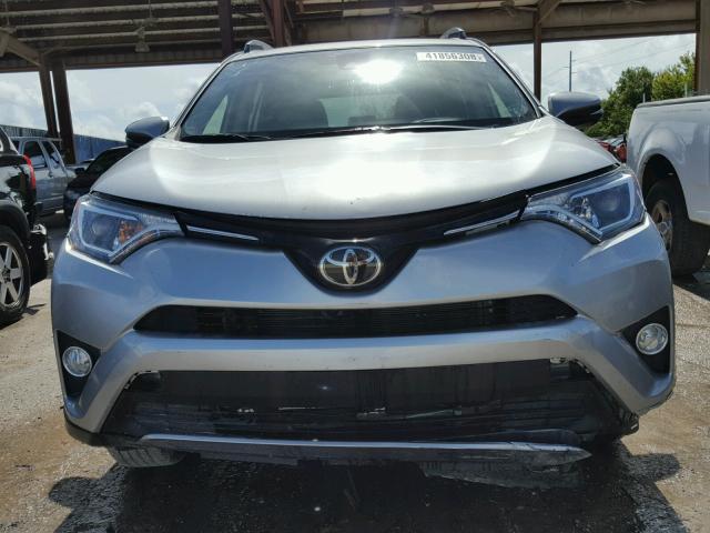 JTMWFREV2JJ170776 - 2018 TOYOTA RAV4 ADVEN SILVER photo 9