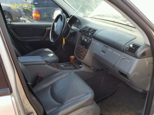 4JGAB72E2XA067988 - 1999 MERCEDES-BENZ ML 430 银色 照片 5