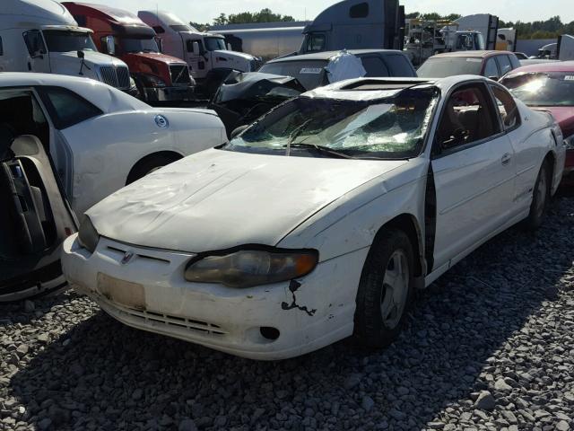 2G1WX12K239385817 - 2003 CHEVROLET MONTE CARL WHITE photo 2