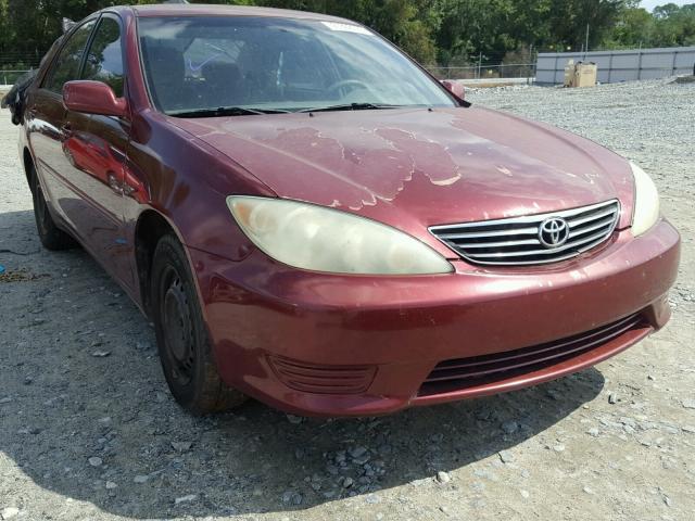 4T1BE32K15U016651 - 2005 TOYOTA CAMRY LE RED photo 1