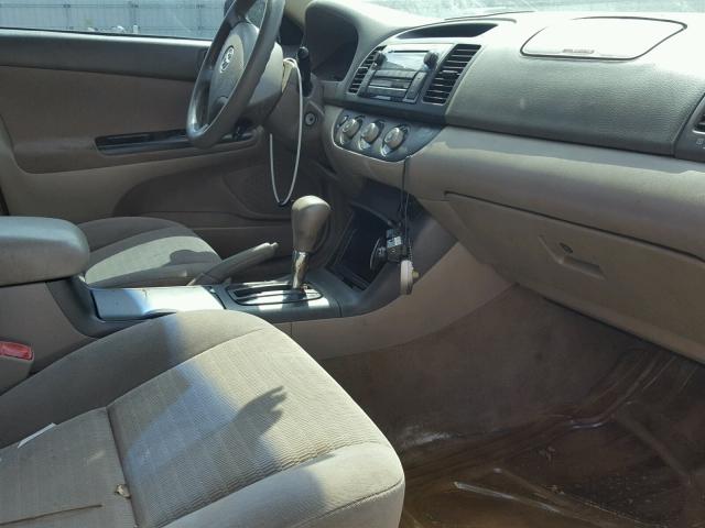 4T1BE32K15U016651 - 2005 TOYOTA CAMRY LE RED photo 5
