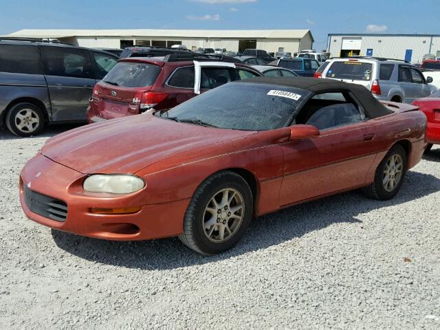 2G1FP32K422119329 - 2002 CHEVROLET CAMARO ORANGE photo 2