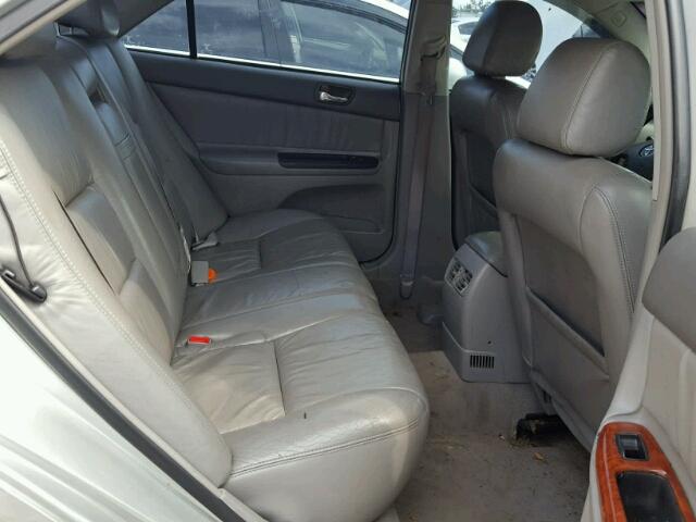 4T1BF30K62U533973 - 2002 TOYOTA CAMRY LE 银色 照片 6