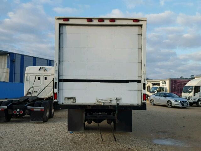 1FVACWDC47HY09147 - 2007 FREIGHTLINER M2 106 MED WHITE photo 9