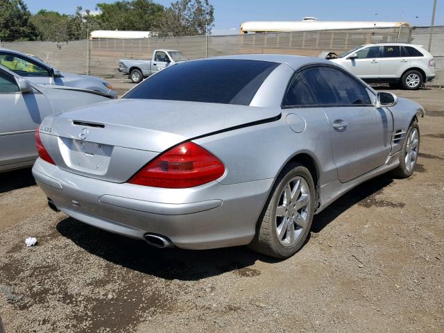 WDBSK75F03F031726 - 2003 MERCEDES-BENZ SL 500R SILVER photo 4