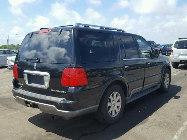 5LMFU28RX3LJ31087 - 2003 LINCOLN NAVIGATOR BLACK photo 4