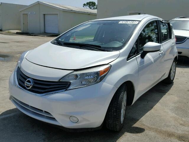 3N1CE2CP1FL369757 - 2015 NISSAN VERSA NOTE WHITE photo 2