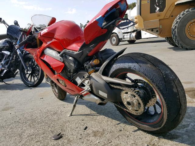 ZDMDAGNW7JB002021 - 2018 DUCATI PANIGALE V RED photo 3