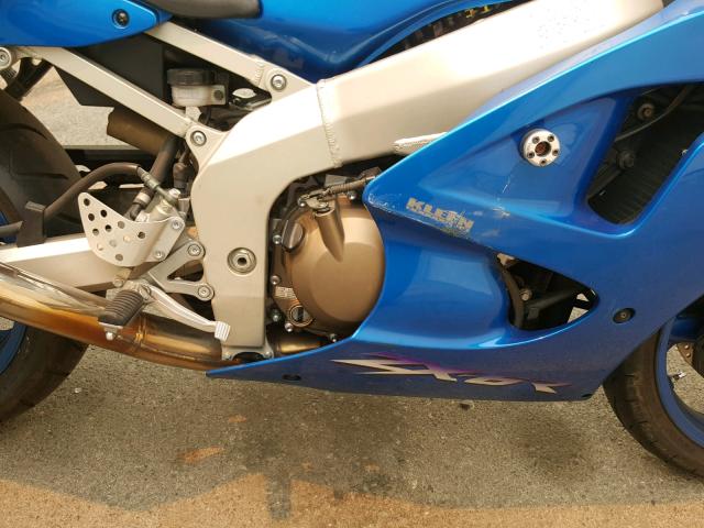 JKAZX4J121A032732 - 2001 KAWASAKI ZX600 J1 BLUE photo 9