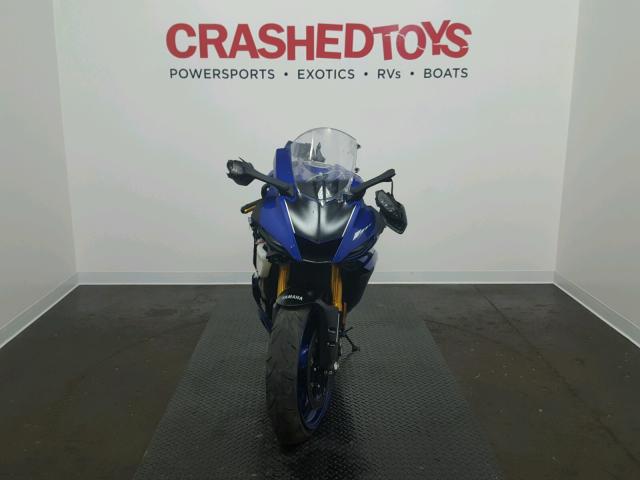 JYARJ28E5JA002429 - 2018 YAMAHA YZFR6 BLUE photo 2