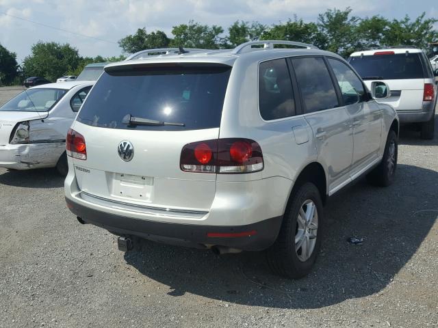 WVGBE77L09D001914 - 2009 VOLKSWAGEN TOUAREG 2 SILVER photo 4